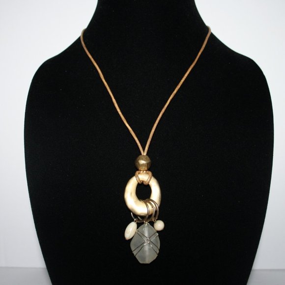 Gold and glass necklace 32"
